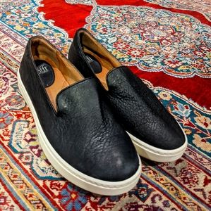 Sofft Leather Sneakers